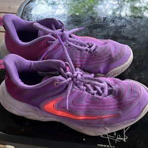 Nike Kids Sneakers in Purple and Pink